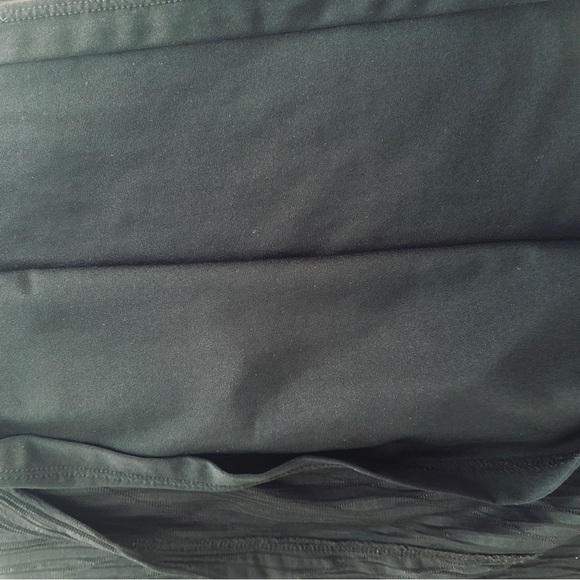 Jones New York Top Black Scoop Neck Wavy Line Texture Fully Lined Plus size 2X - Picture 11 of 15